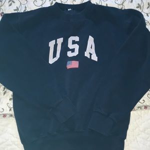 Brandy Melville USA sweater